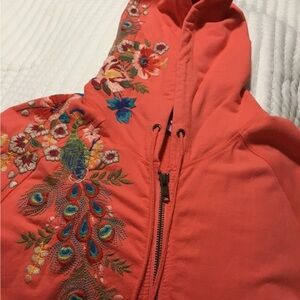 Johnny was cotton hoodie size small peacock floral embroidery